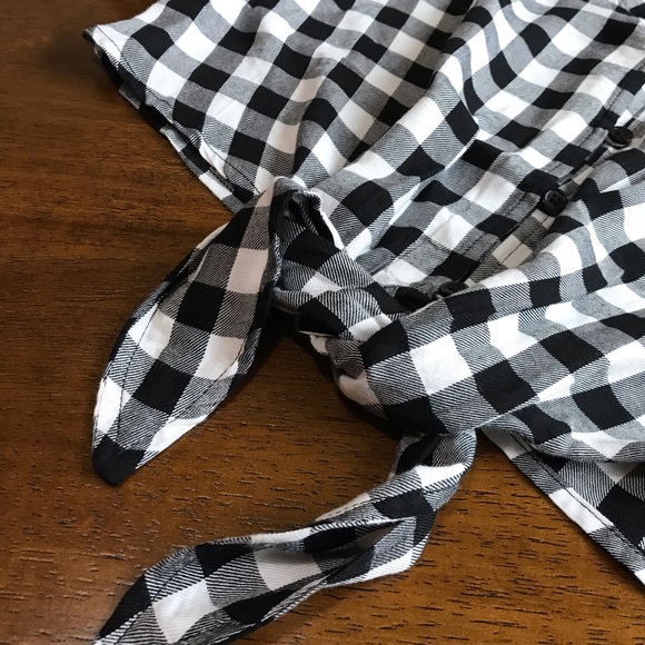 Checkered Longsleeve crop top - Picture 2 of 3